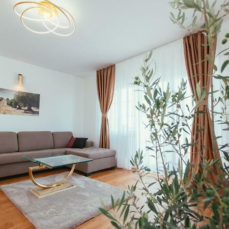 Ferienwohnung Maslina & Lavanda Podstrana Exterior foto